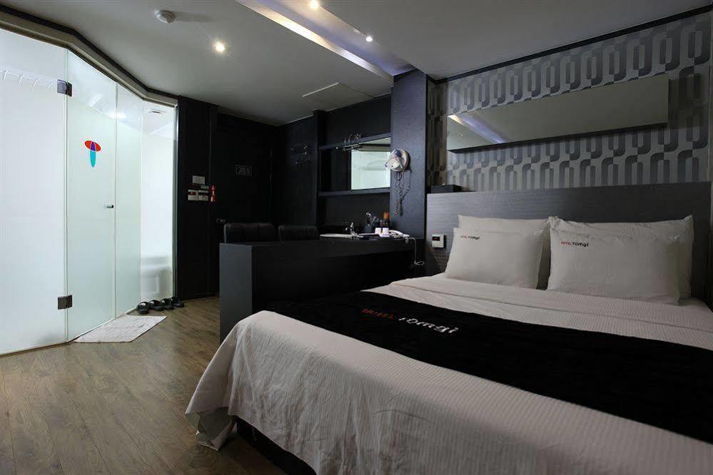 Hotel Tomgi Seoul Exteriör bild